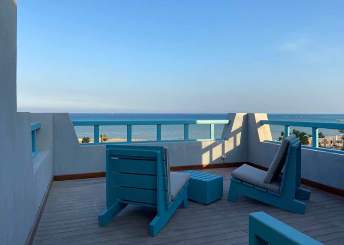 3BR Penthouse with seaview in New Marina - 1